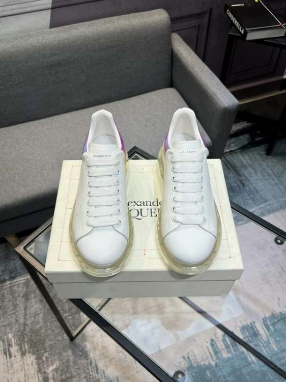 Picture of Alexander McQueen Shoes _SKUAlexanderMcQueensz35-45hnw0602181